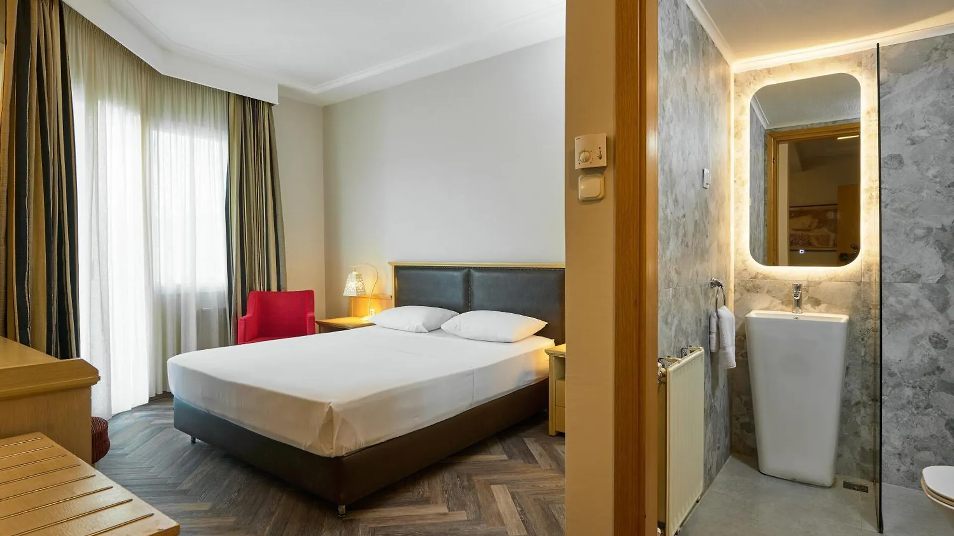 Iris Hotel Thérmi